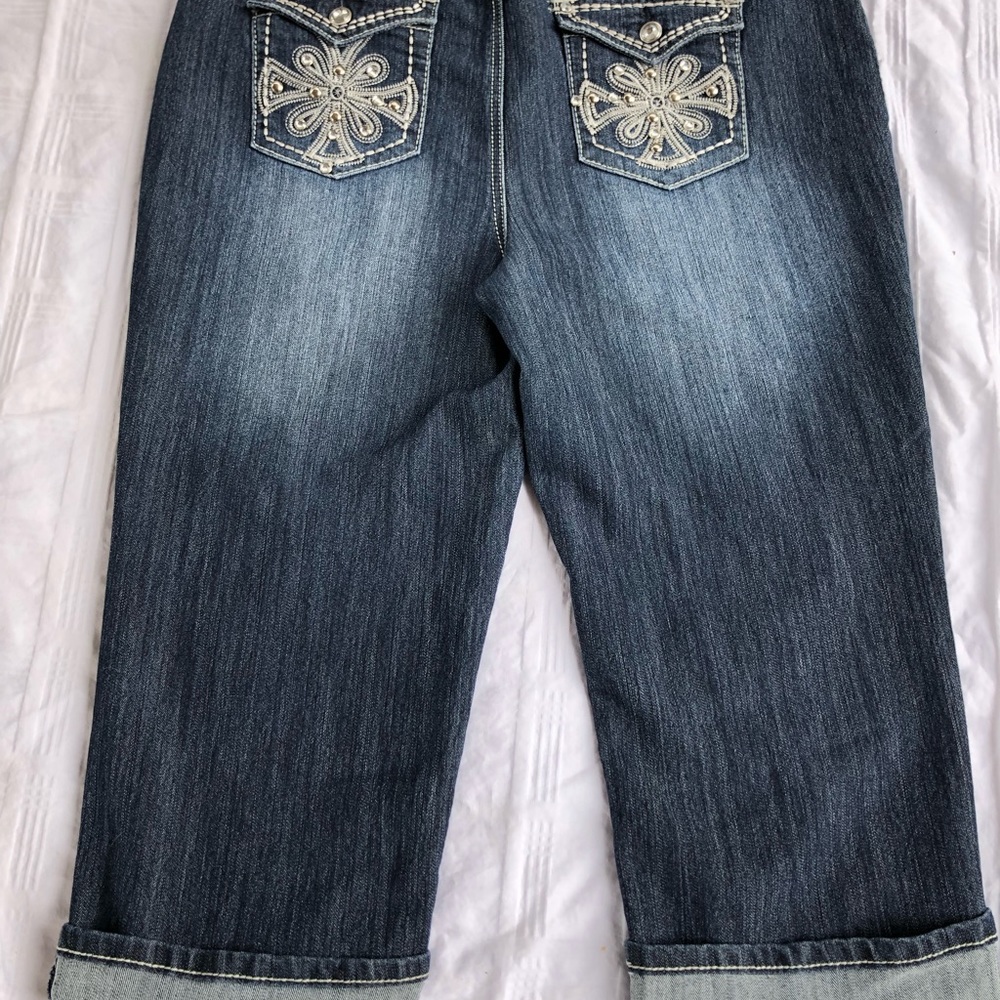 Earl, jeans, capri, size 16, with bling woman